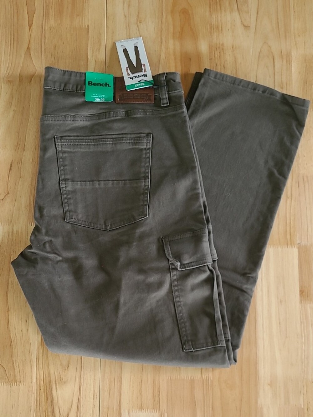 Bench Cargo Pants ~38x32 - Picture 3 of 3
